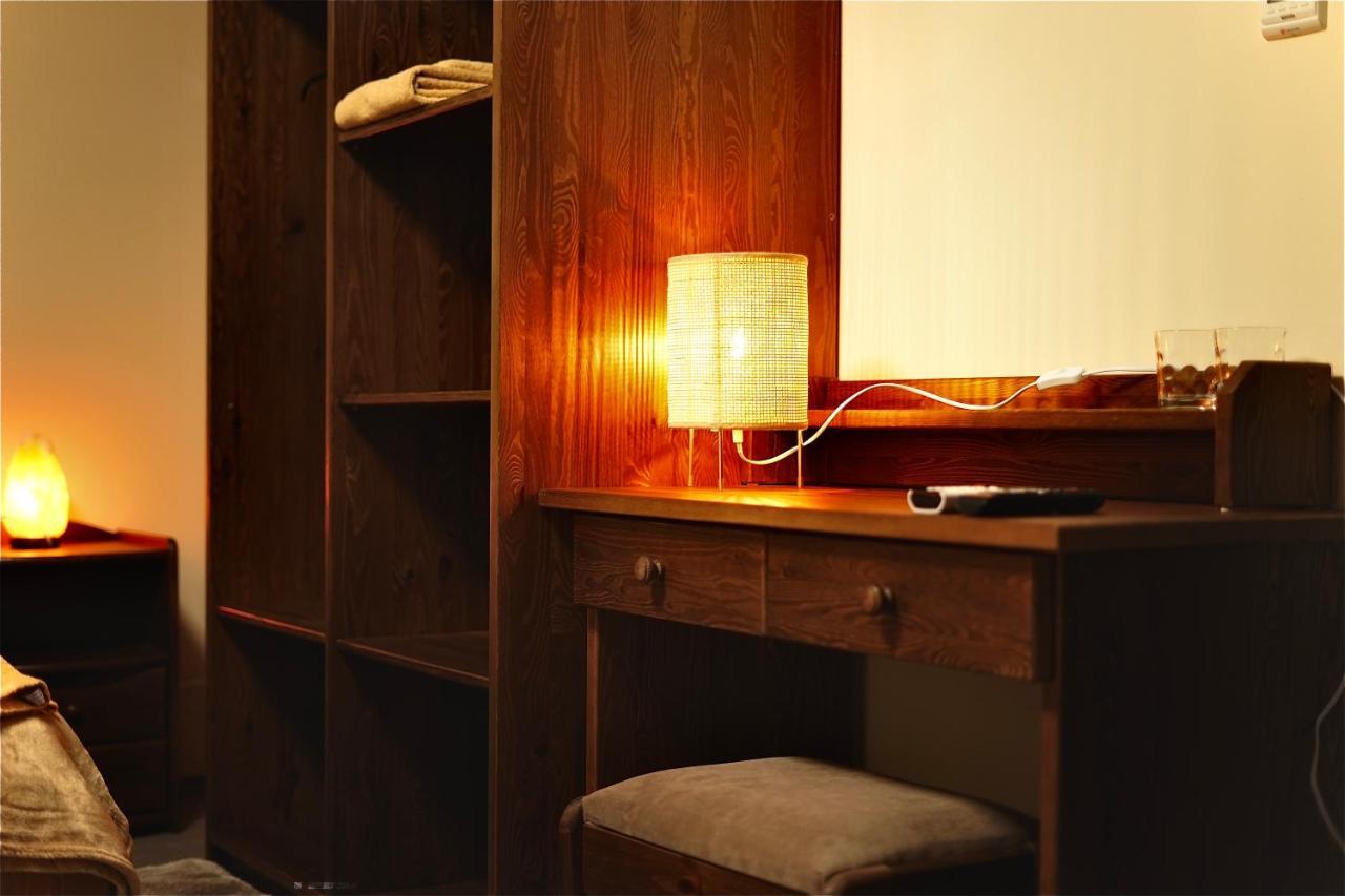 Bacchus Pub Es Panzio Bed & Breakfast Dunaharaszti Luaran gambar